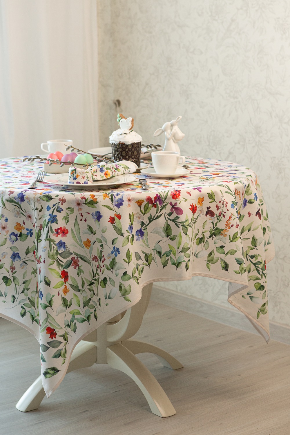 СКАТЕРТЬ ДЛЯ КРУГЛОГО СТОЛА 150×150