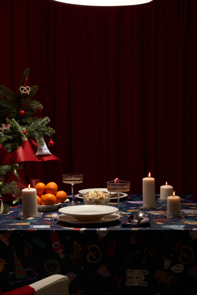 Скатерть новогодняя 180*150    арт: 9.2255 A1