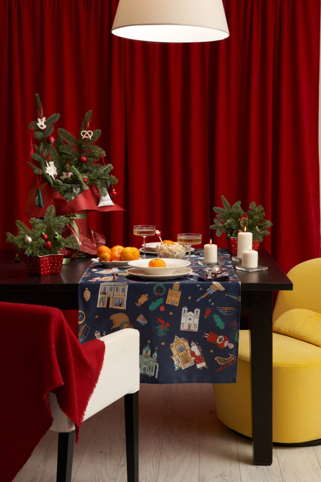 Скатерть новогодняя 50*150    арт: 9.2252 A1